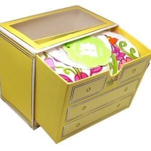 Onsie Infant Girl  VERA BRADLEY In Adorable Dresser Box Size 6 -9 Months NWT